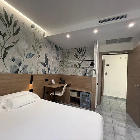 Hotel Maiuri 4*