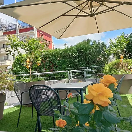 Maiuri Hotel 4*