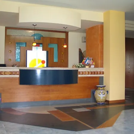 Hotel Maiuri 4*