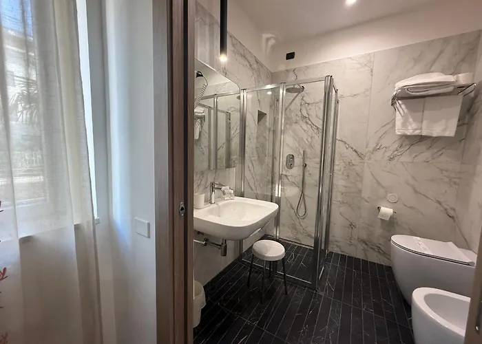 Maiuri Hotel 4*
